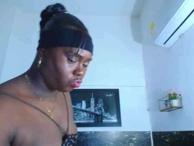 bigass-ebony webcam