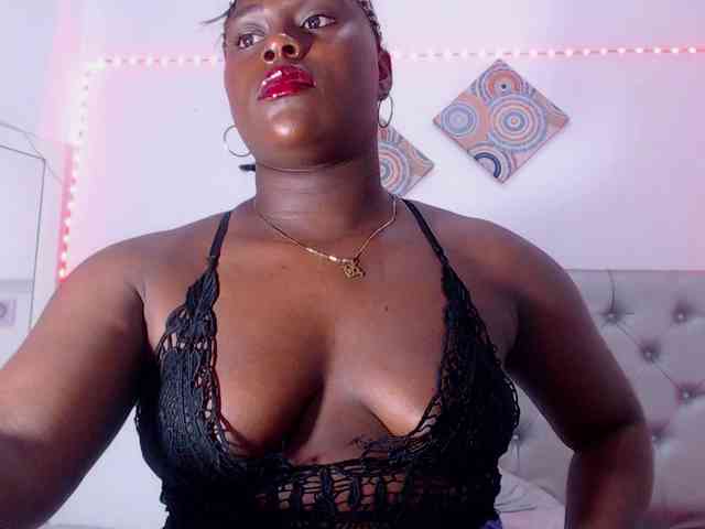 bigass-ebony webcam