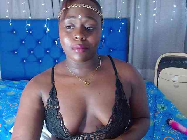 bigass-ebony webcam