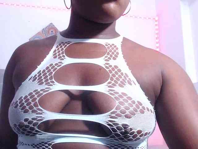 bigass-ebony webcam
