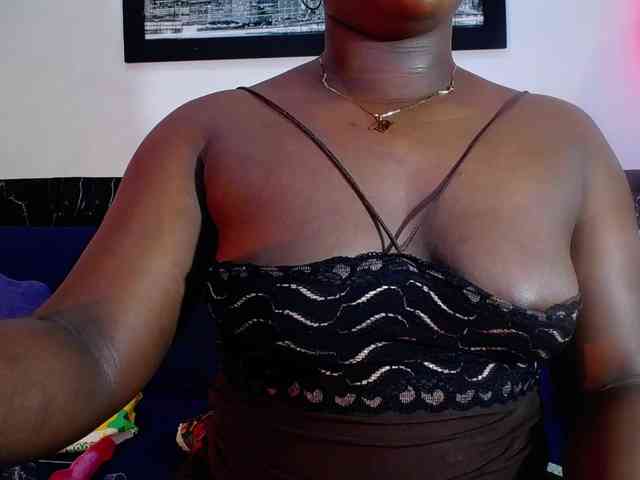 bigass-ebony webcam