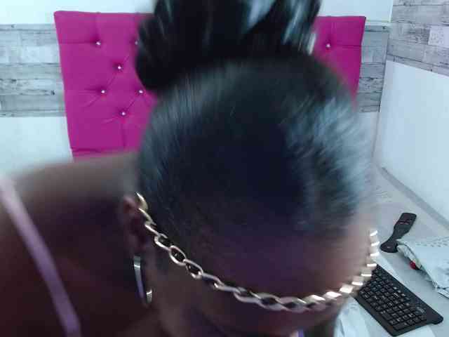 bigass-ebony webcam