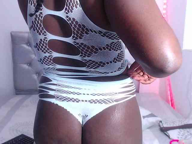 bigass-ebony webcam