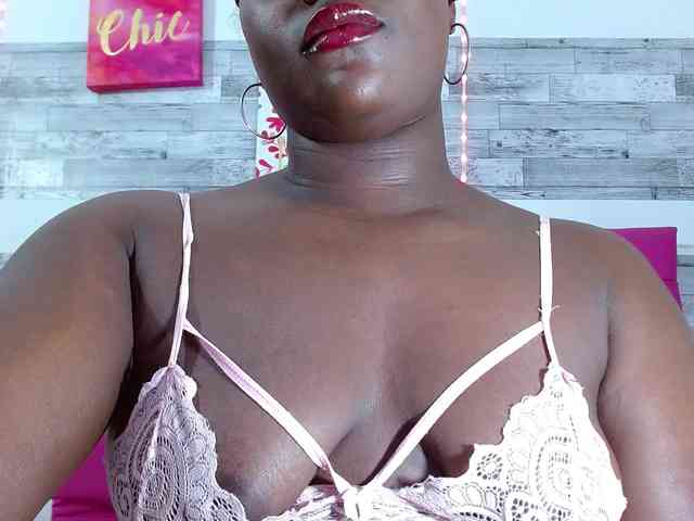 bigass-ebony webcam