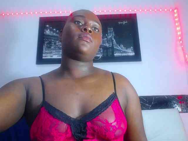 bigass-ebony webcam