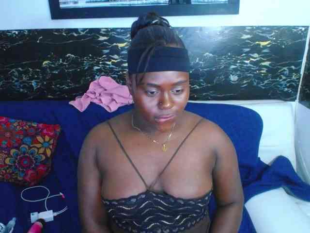 bigass-ebony webcam
