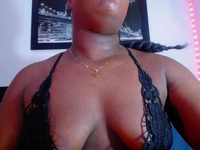 bigass-ebony webcam