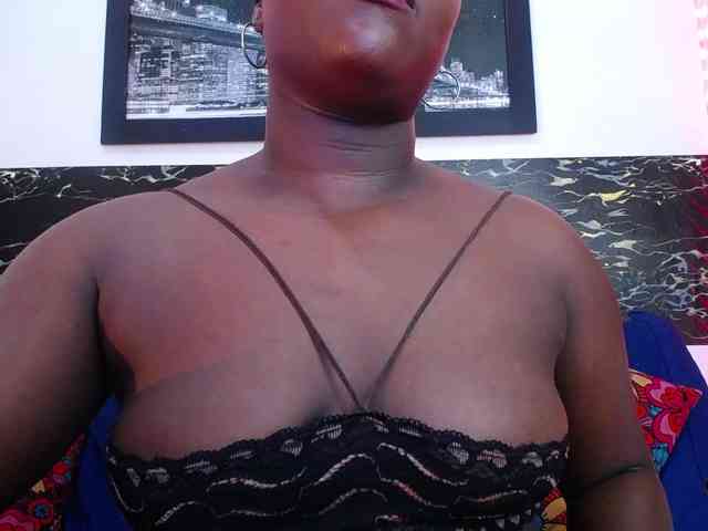 bigass-ebony webcam