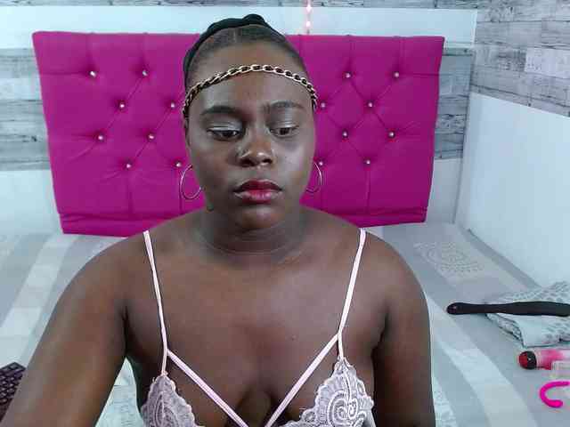 bigass-ebony webcam