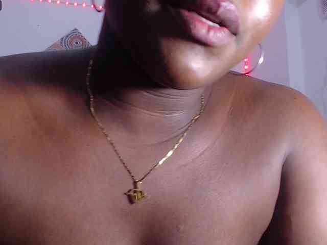 bigass-ebony webcam