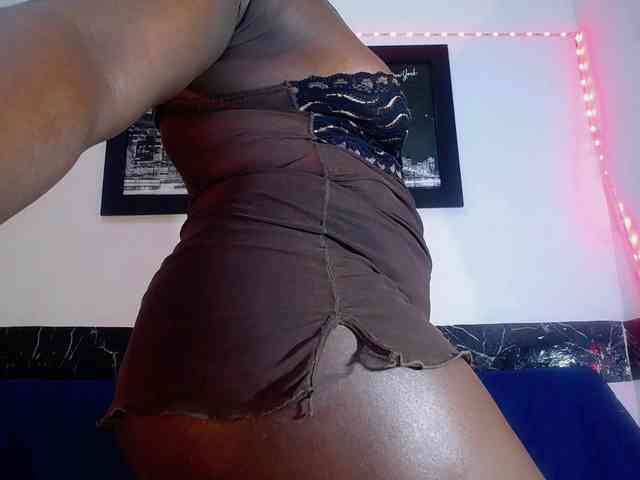 bigass-ebony webcam