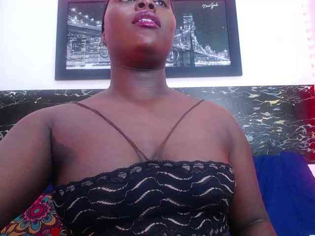 bigass-ebony webcam