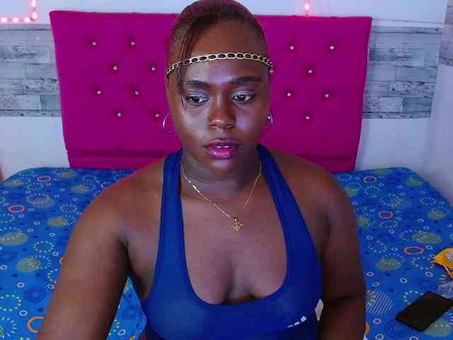 bigass-ebony webcam