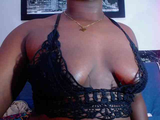 bigass-ebony webcam