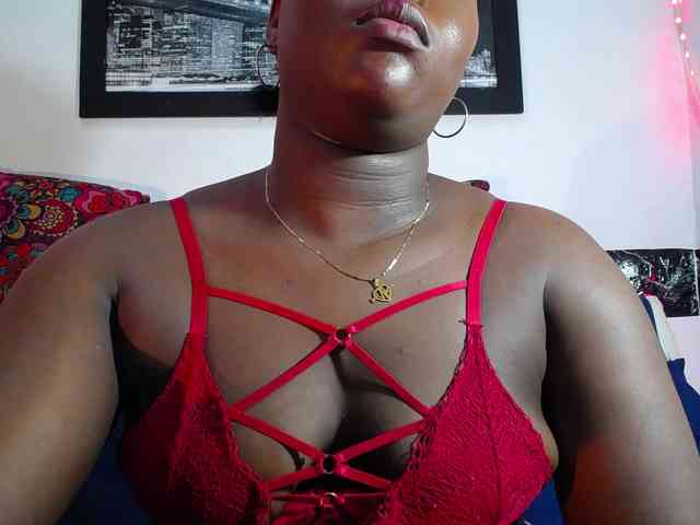 bigass-ebony webcam