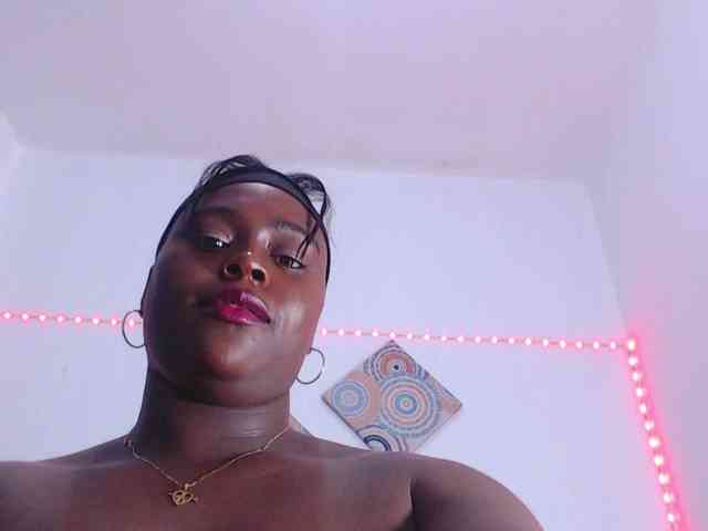 bigass-ebony webcam