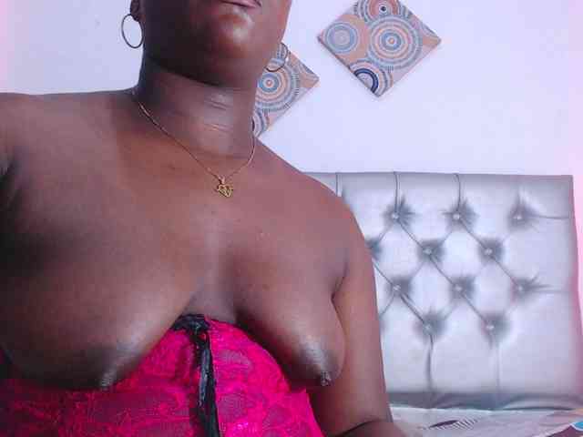 bigass-ebony webcam