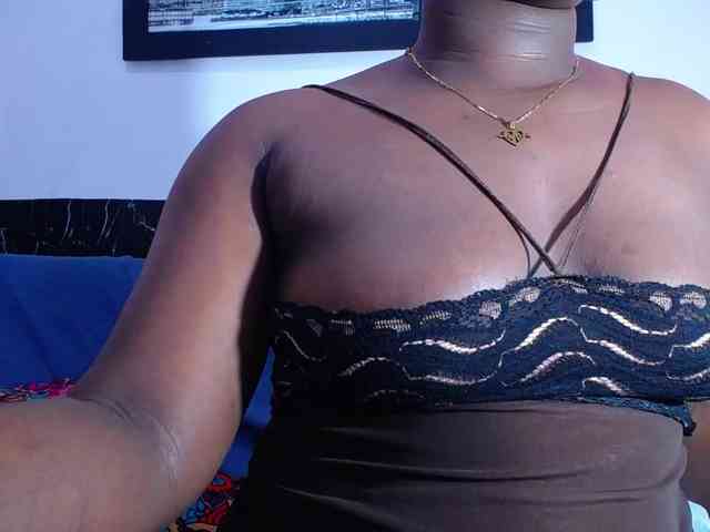 bigass-ebony webcam