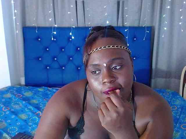 bigass-ebony webcam