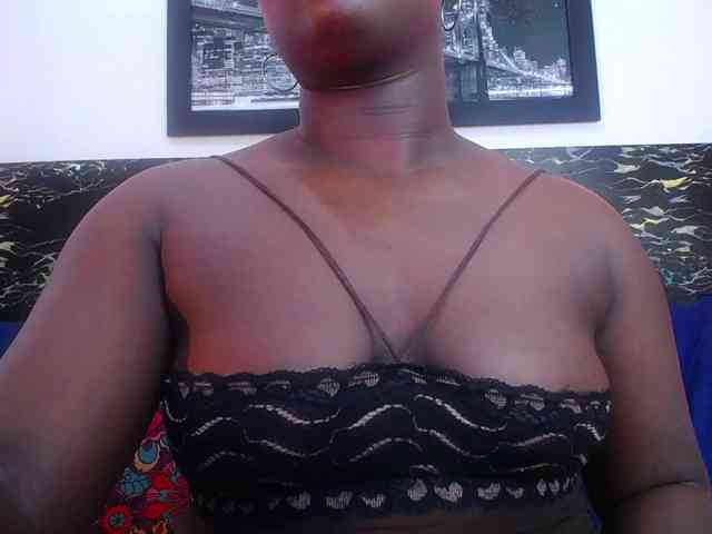 bigass-ebony webcam