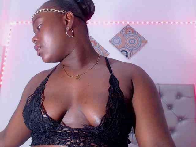 bigass-ebony webcam