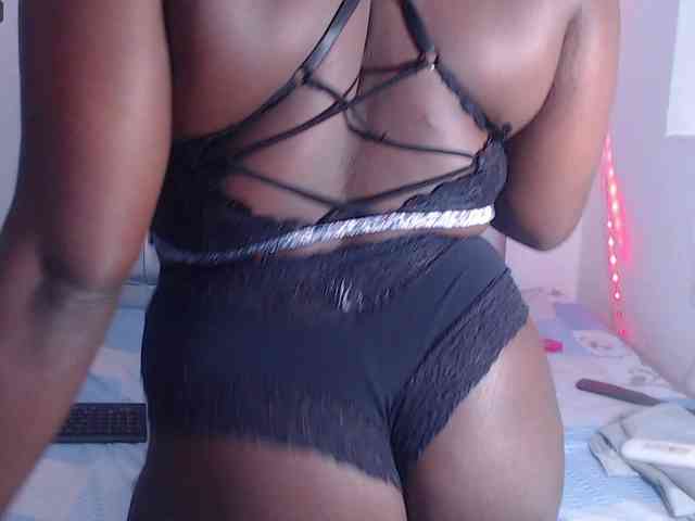bigass-ebony webcam