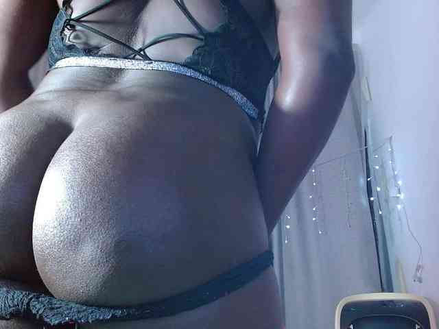 bigass-ebony webcam