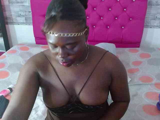 bigass-ebony webcam