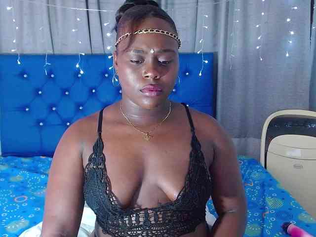bigass-ebony webcam