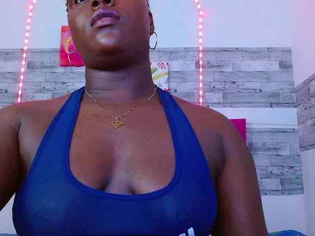 bigass-ebony webcam