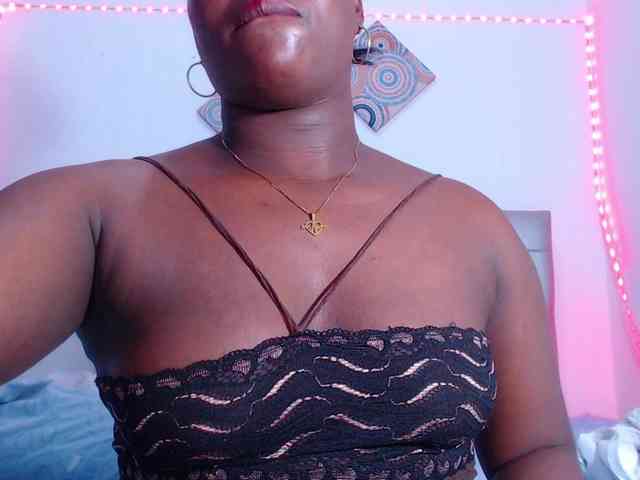 bigass-ebony webcam