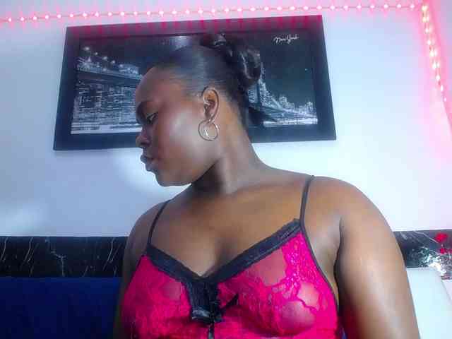 bigass-ebony webcam