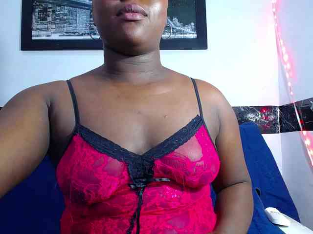bigass-ebony webcam