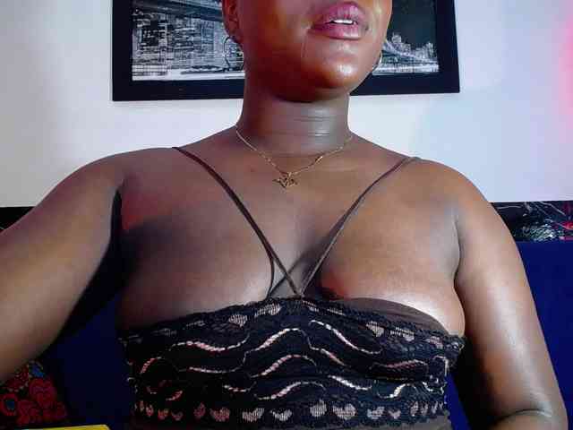 bigass-ebony webcam