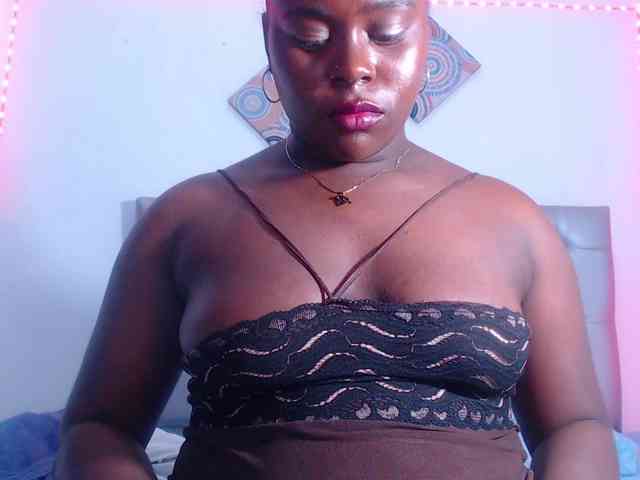 bigass-ebony webcam