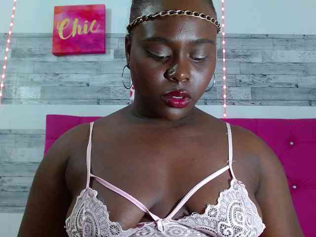 bigass-ebony webcam
