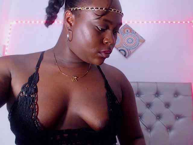 bigass-ebony webcam