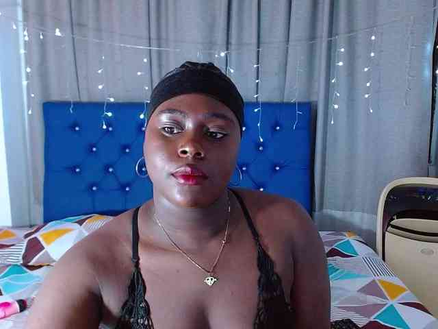 bigass-ebony webcam