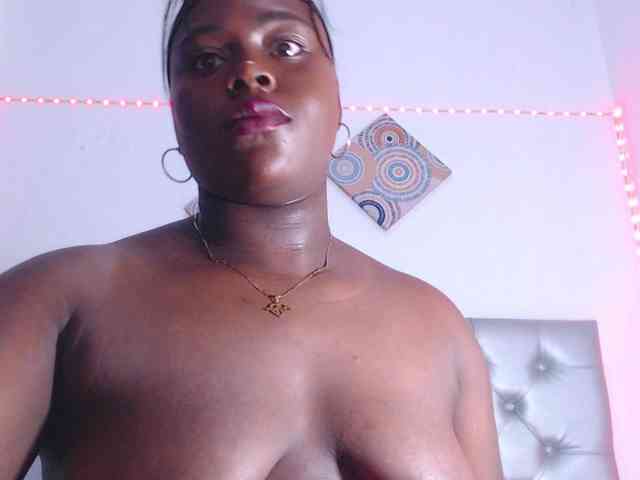 bigass-ebony webcam