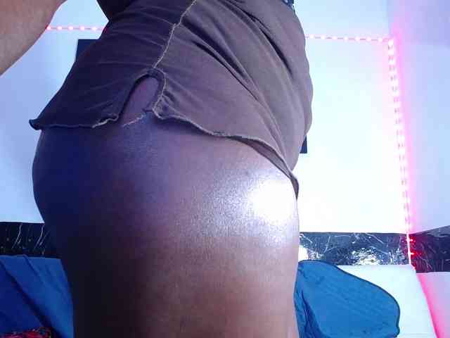 bigass-ebony webcam