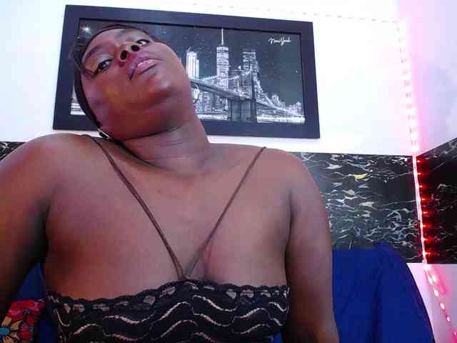 bigass-ebony webcam
