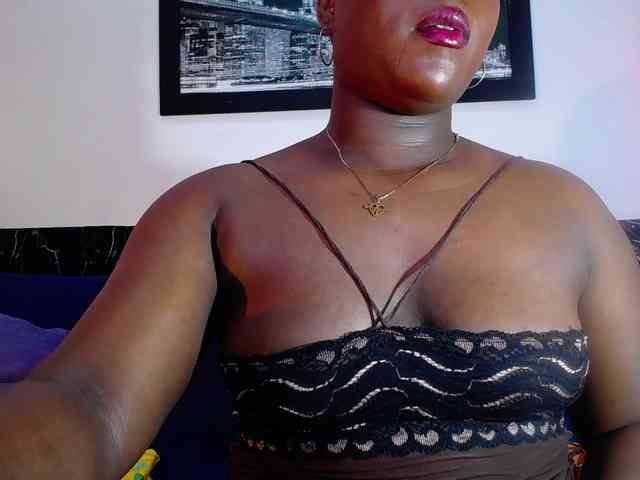 bigass-ebony webcam