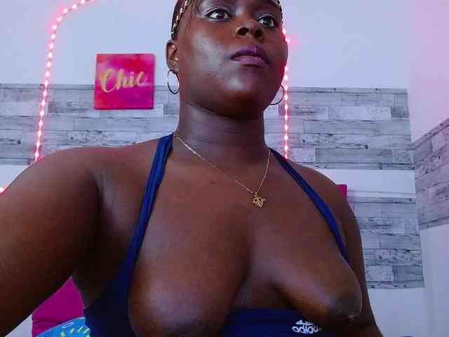 bigass-ebony webcam