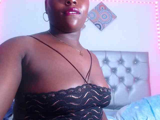 bigass-ebony webcam