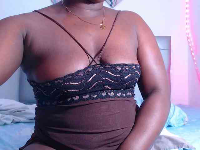bigass-ebony webcam