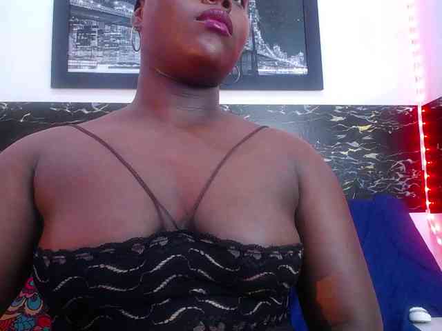 bigass-ebony webcam