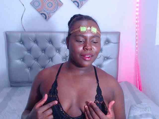 bigass-ebony webcam
