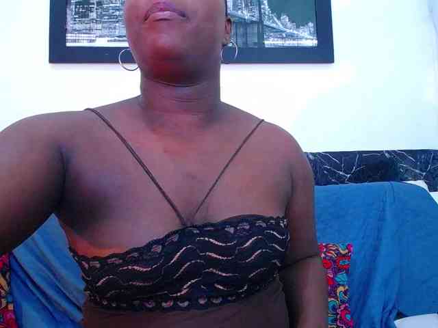 bigass-ebony webcam