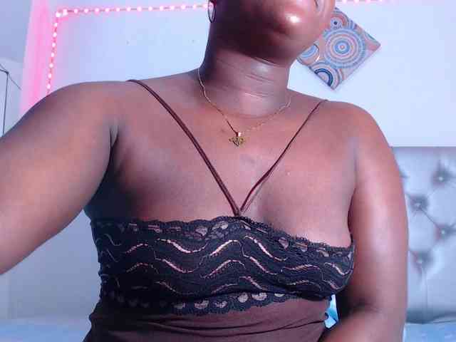 bigass-ebony webcam