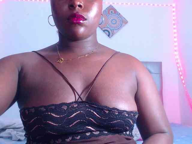 bigass-ebony webcam